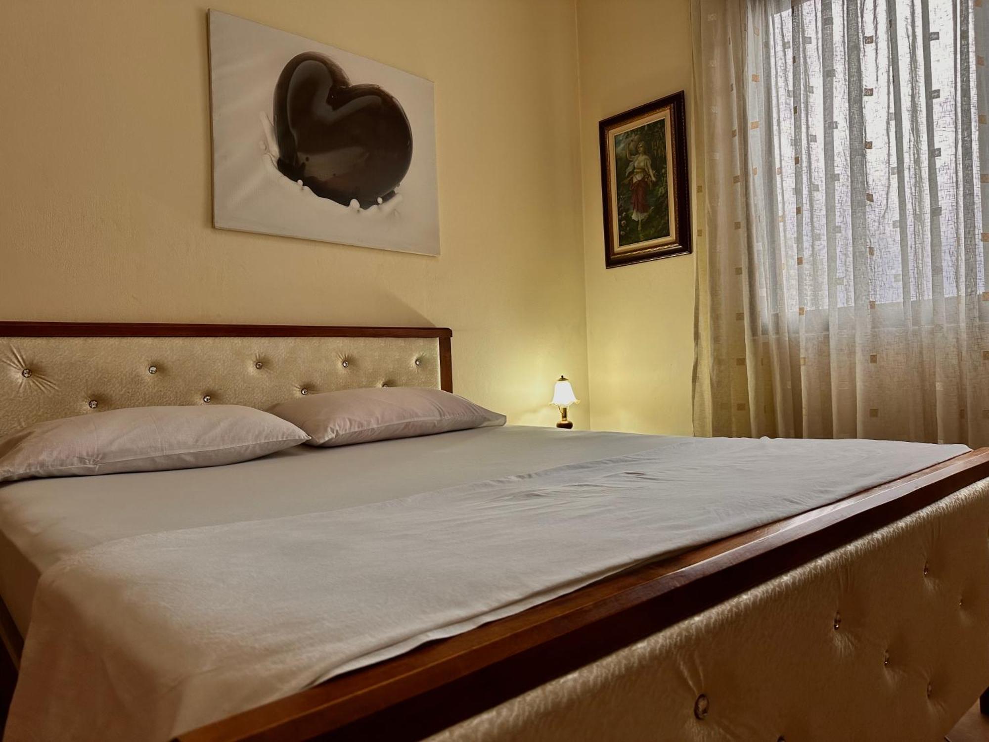Grande House Apartment Tirana Bagian luar foto