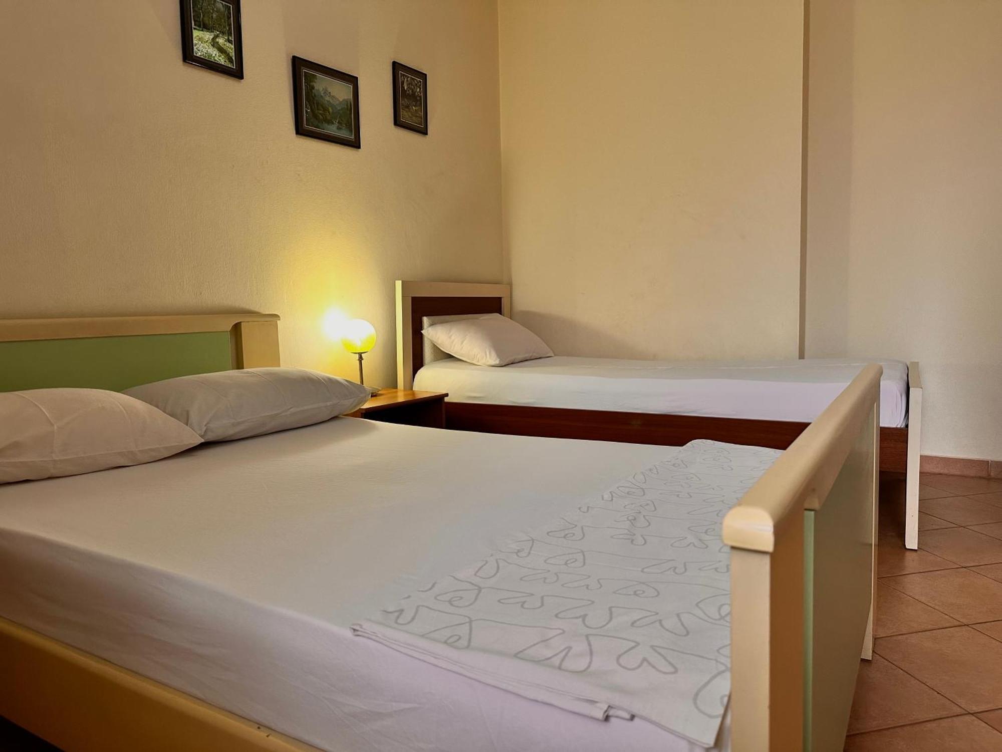 Grande House Apartment Tirana Bagian luar foto
